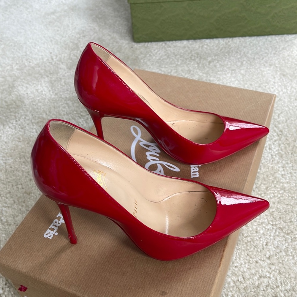 Beautiful red louboutin